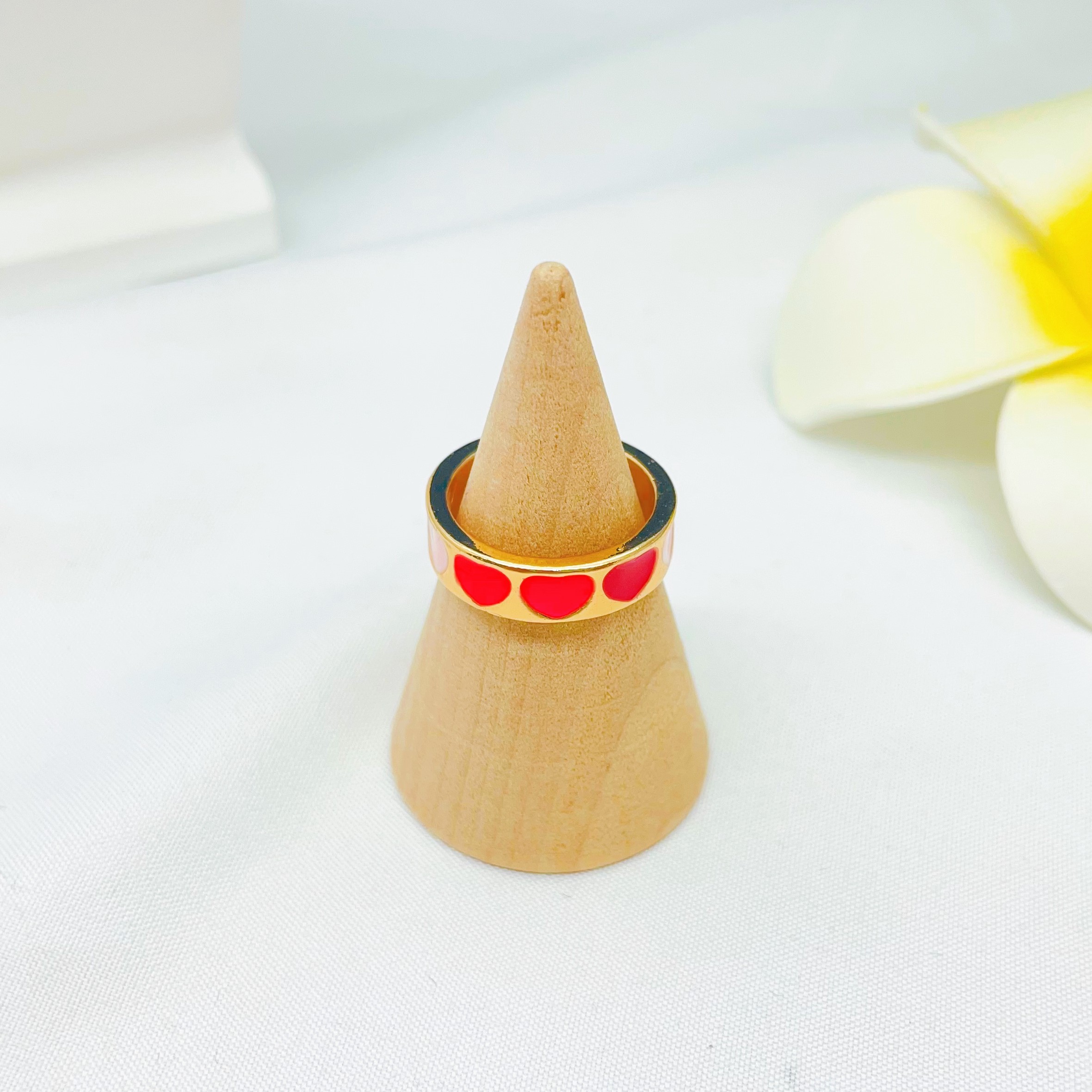 Red Hearts Ring