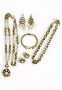 Texture chain with pearl pendant, bracelet & earrings